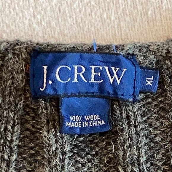 J Crew 100% grey wool V-neck sweater Men's Extra Large vintage vertical stripe - Picture 4 of 7